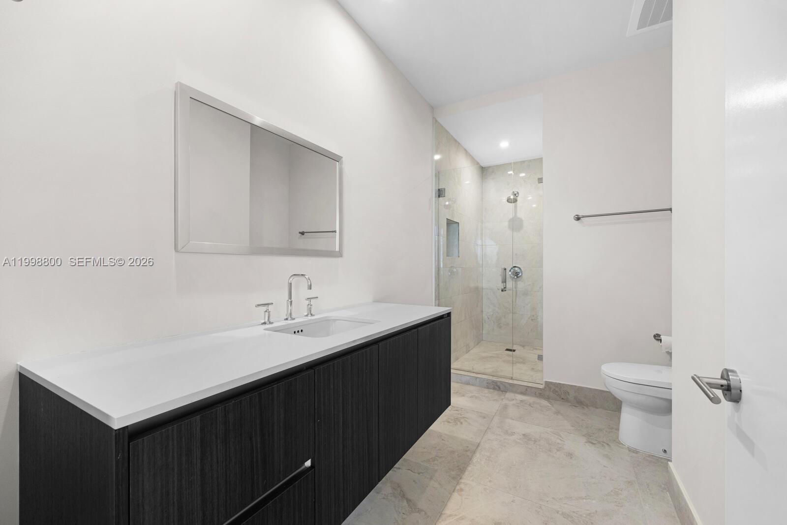 275 Giralda Ave #6E Coral Gables, FL 33134