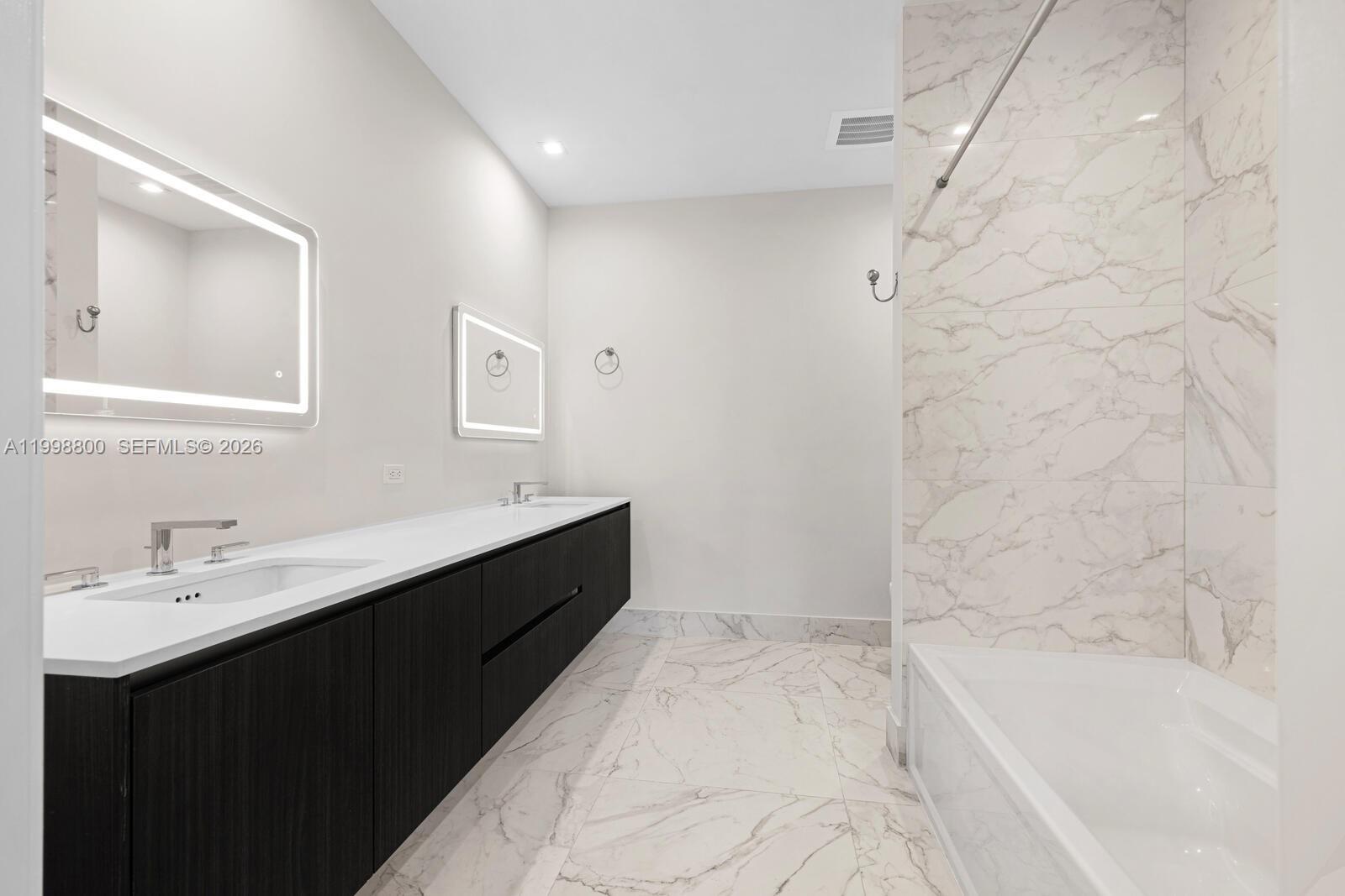 275 Giralda Ave #6E Coral Gables, FL 33134