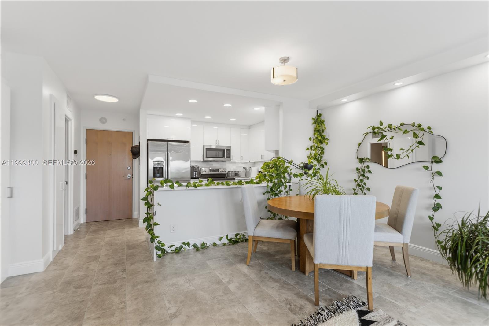 340 Sunset Dr #407 Fort Lauderdale, FL 33301