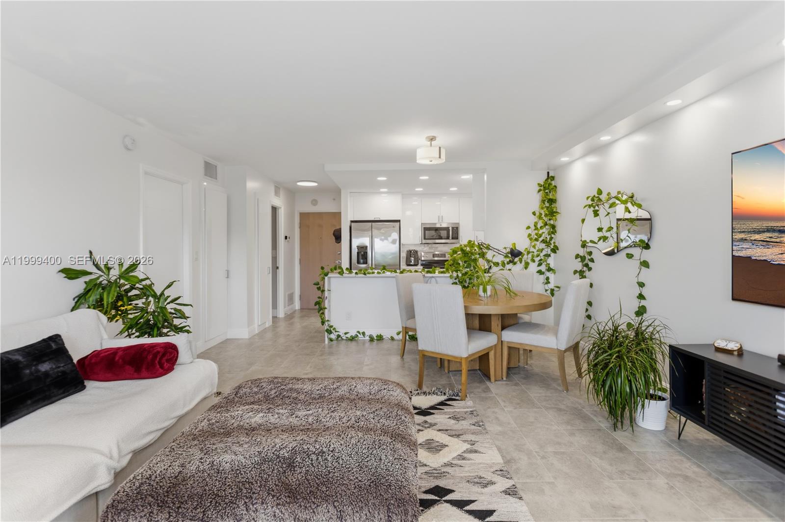 340 Sunset Dr #407 Fort Lauderdale, FL 33301