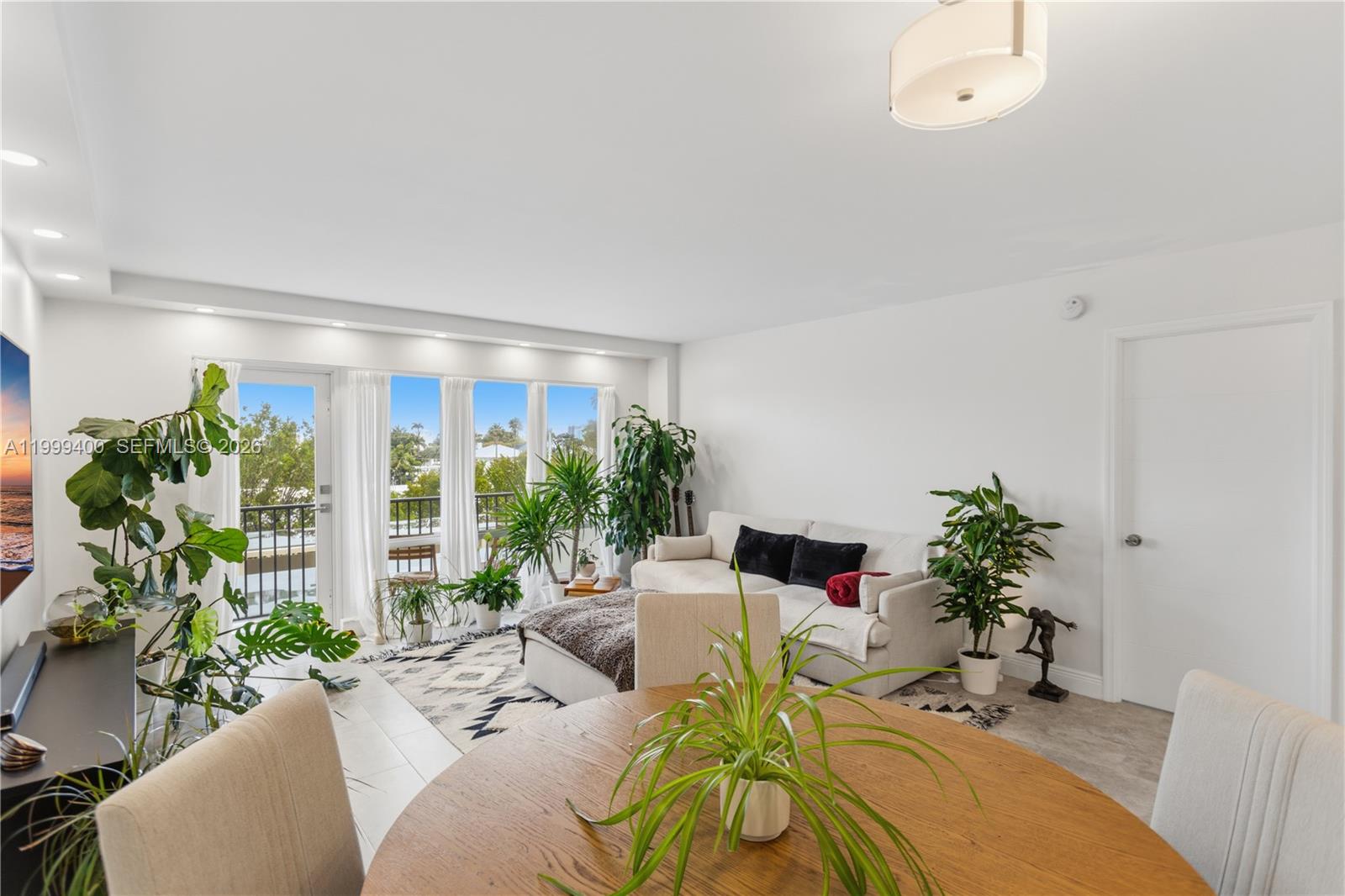 340 Sunset Dr #407 Fort Lauderdale, FL 33301