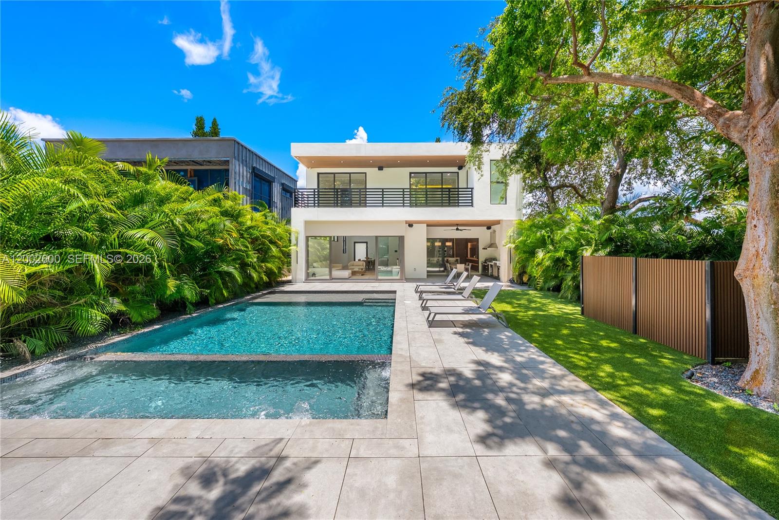 260 NW 47th St Miami, FL 33127