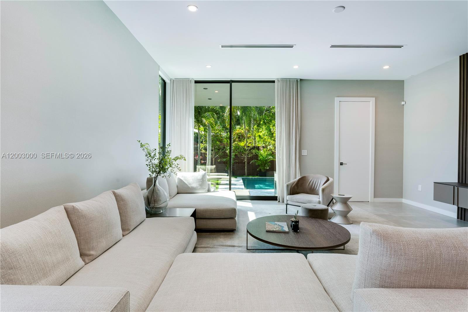 2916 Jackson Ave #2916 Coconut Grove, FL 33133