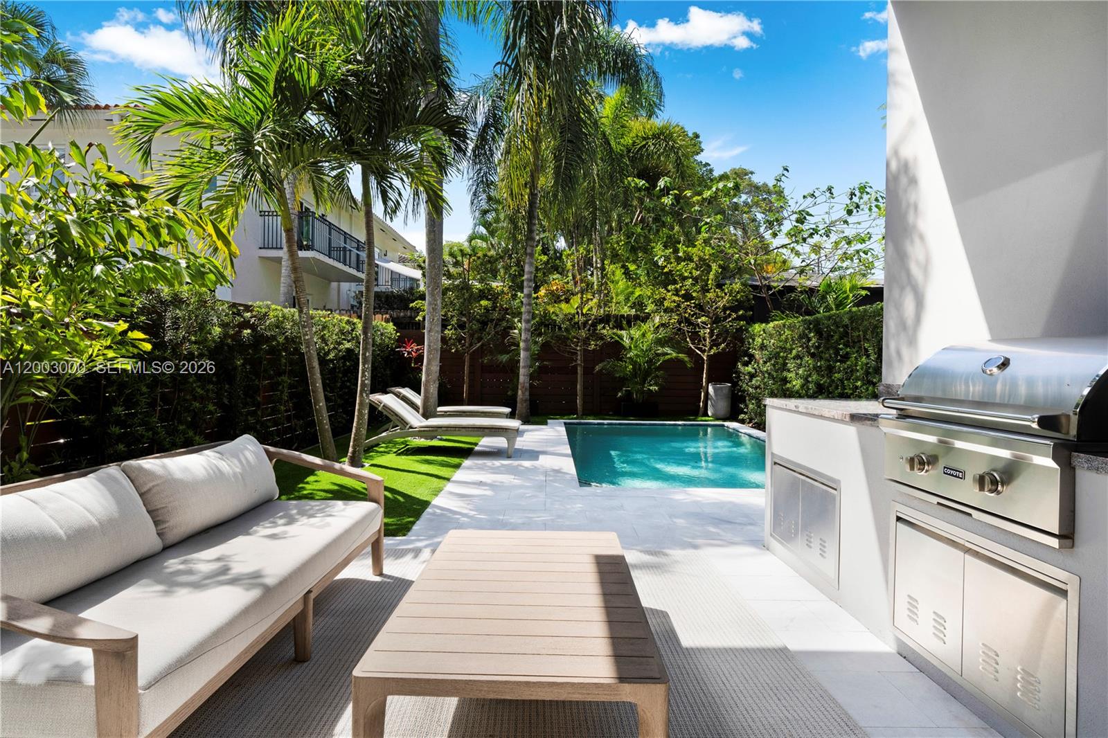 2916 Jackson Ave #2916 Coconut Grove, FL 33133