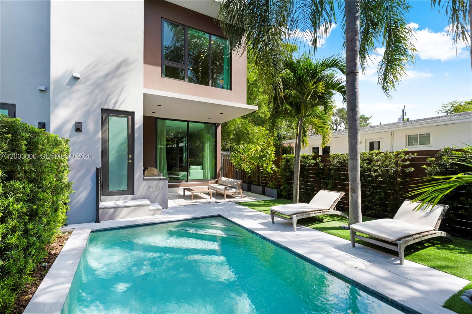 2916 Jackson Ave #2916 Coconut Grove, FL 33133