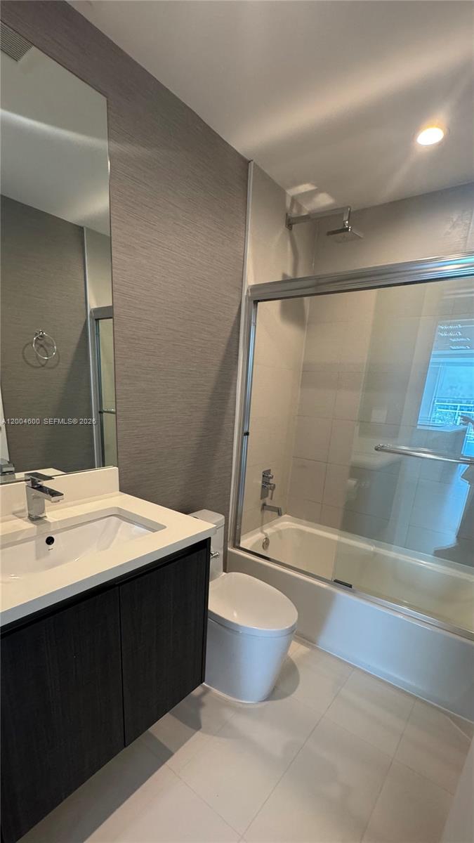 1150 102nd St #704 Bay Harbor Islands, FL 33154