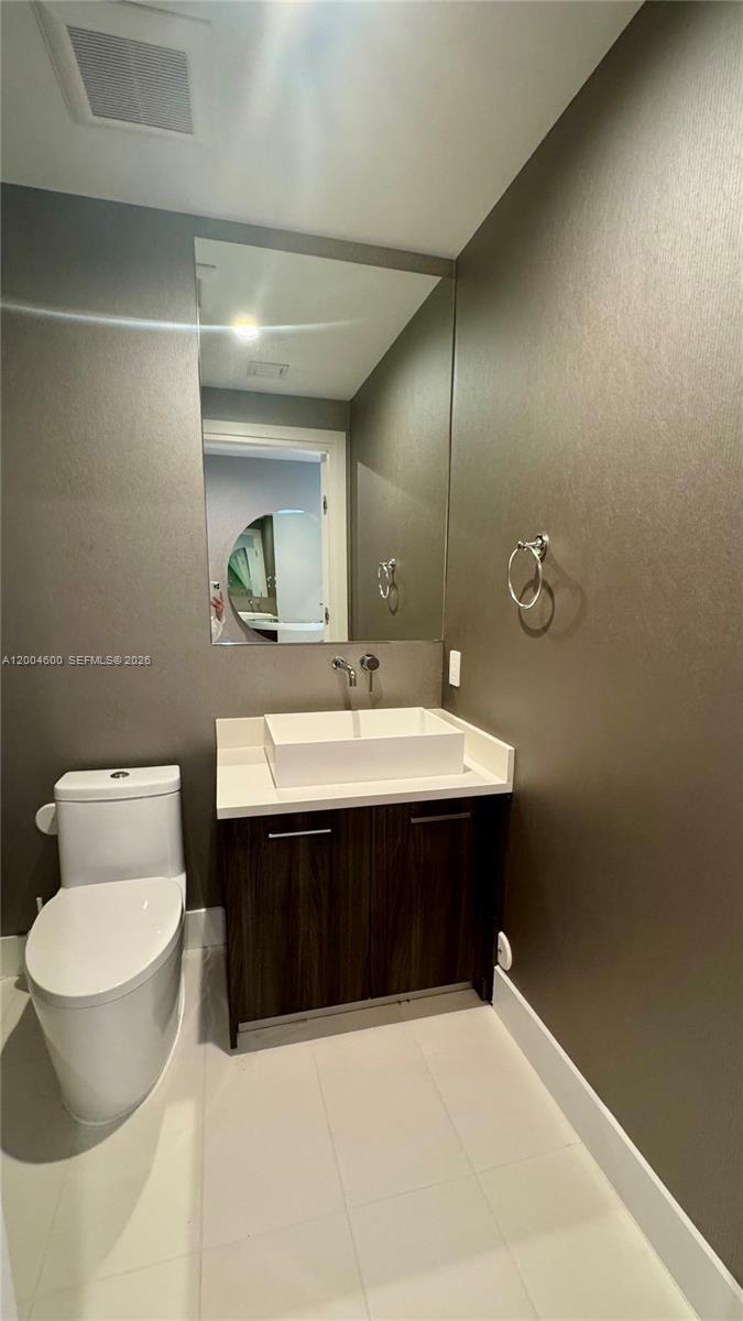 1150 102nd St #704 Bay Harbor Islands, FL 33154