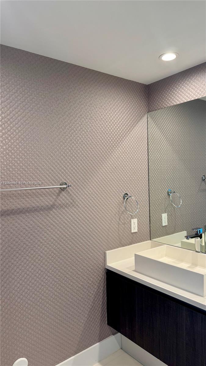 1150 102nd St #704 Bay Harbor Islands, FL 33154