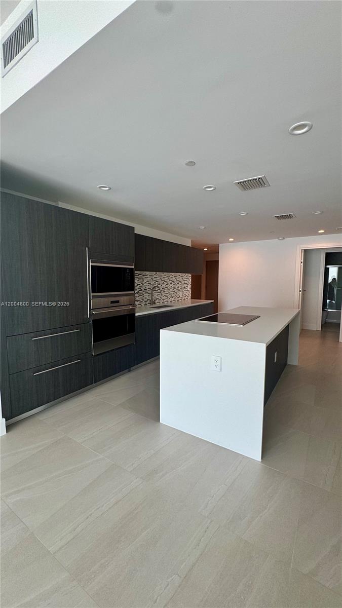 1150 102nd St #704 Bay Harbor Islands, FL 33154