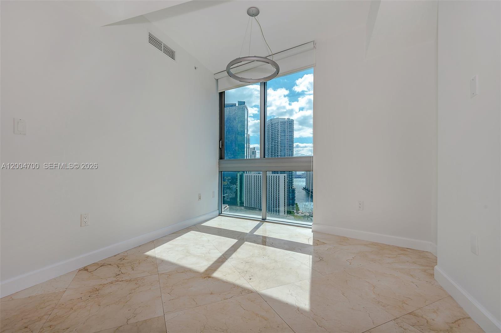 350 S Miami Ave #2702 Miami, FL 33130