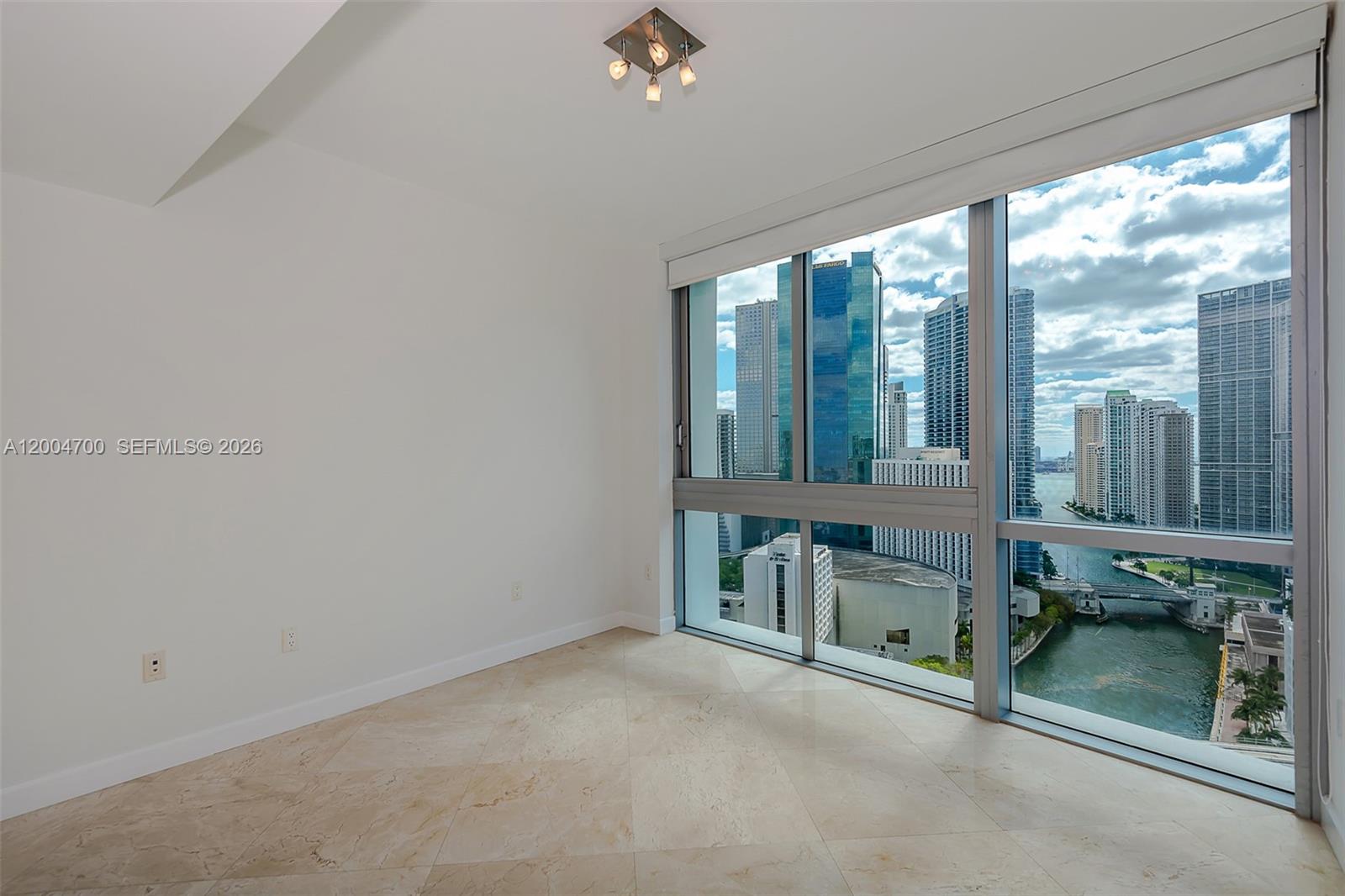 350 S Miami Ave #2702 Miami, FL 33130