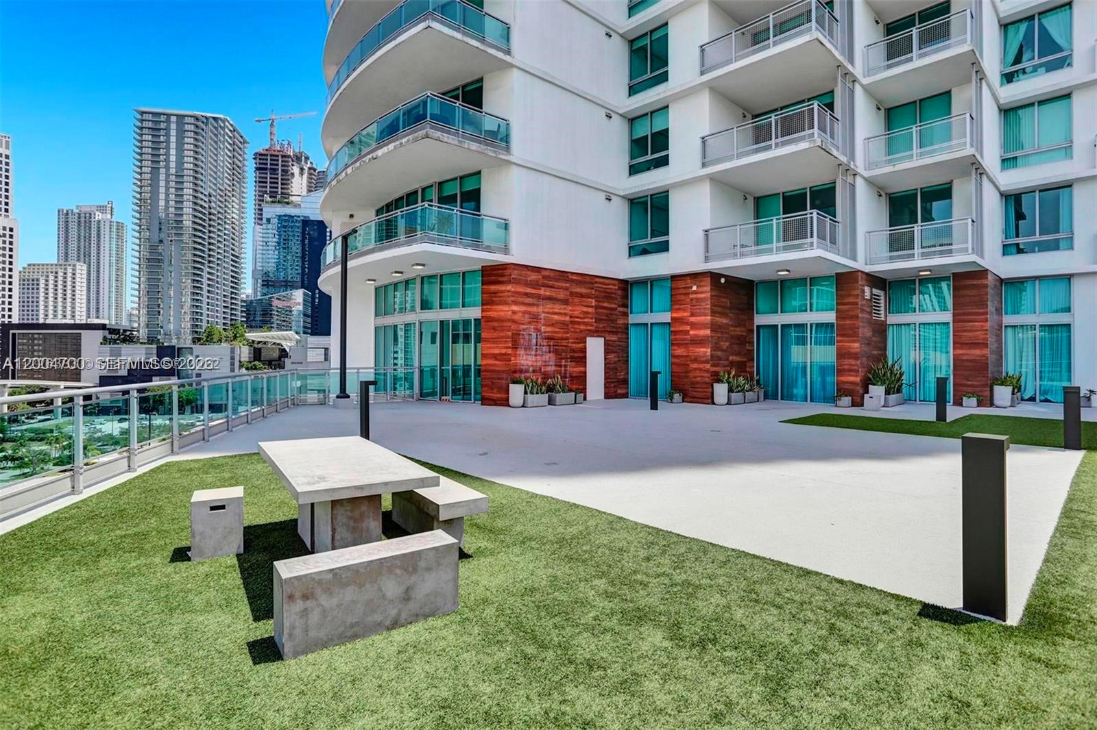 350 S Miami Ave #2702 Miami, FL 33130