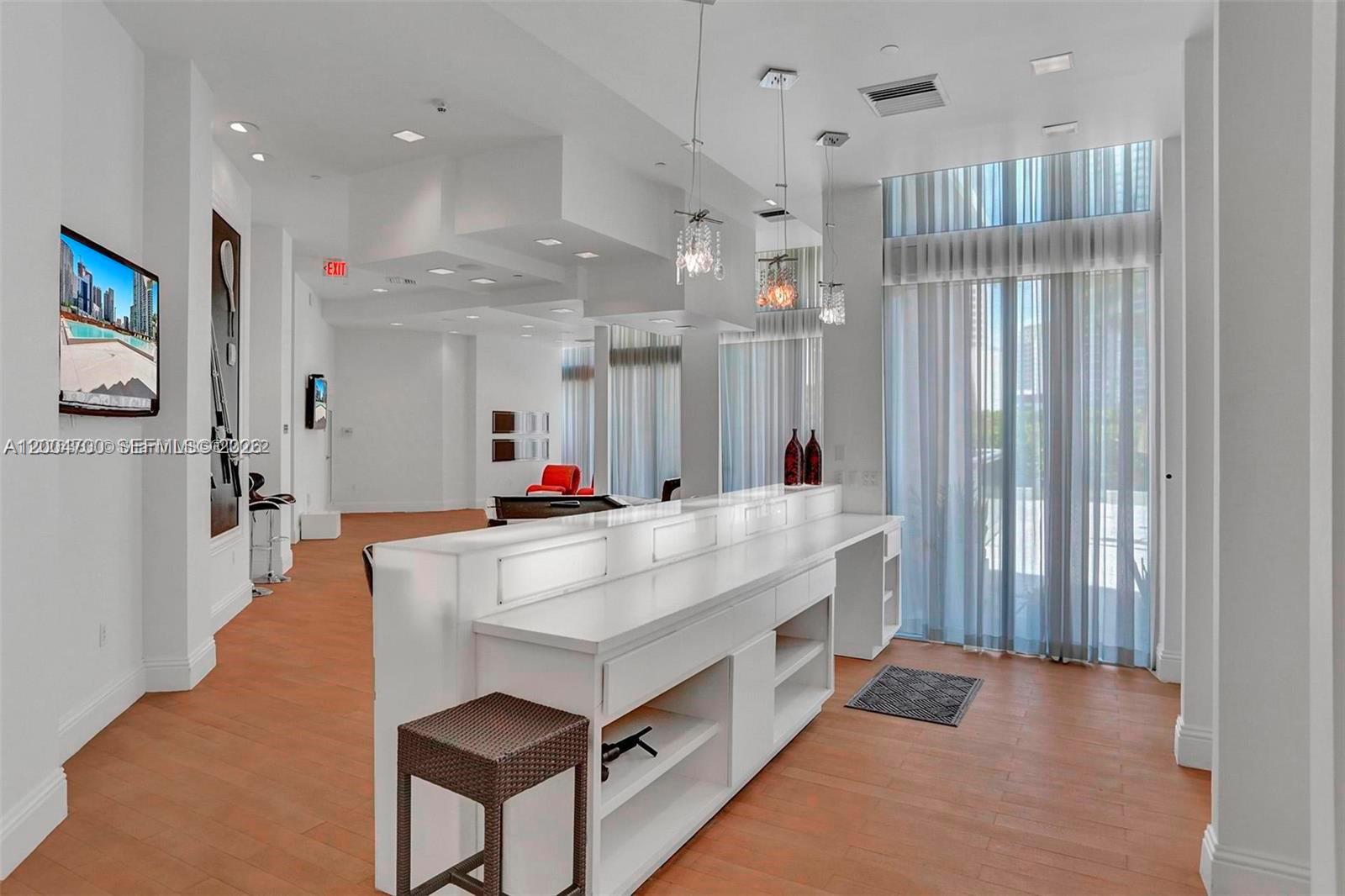 350 S Miami Ave #2702 Miami, FL 33130