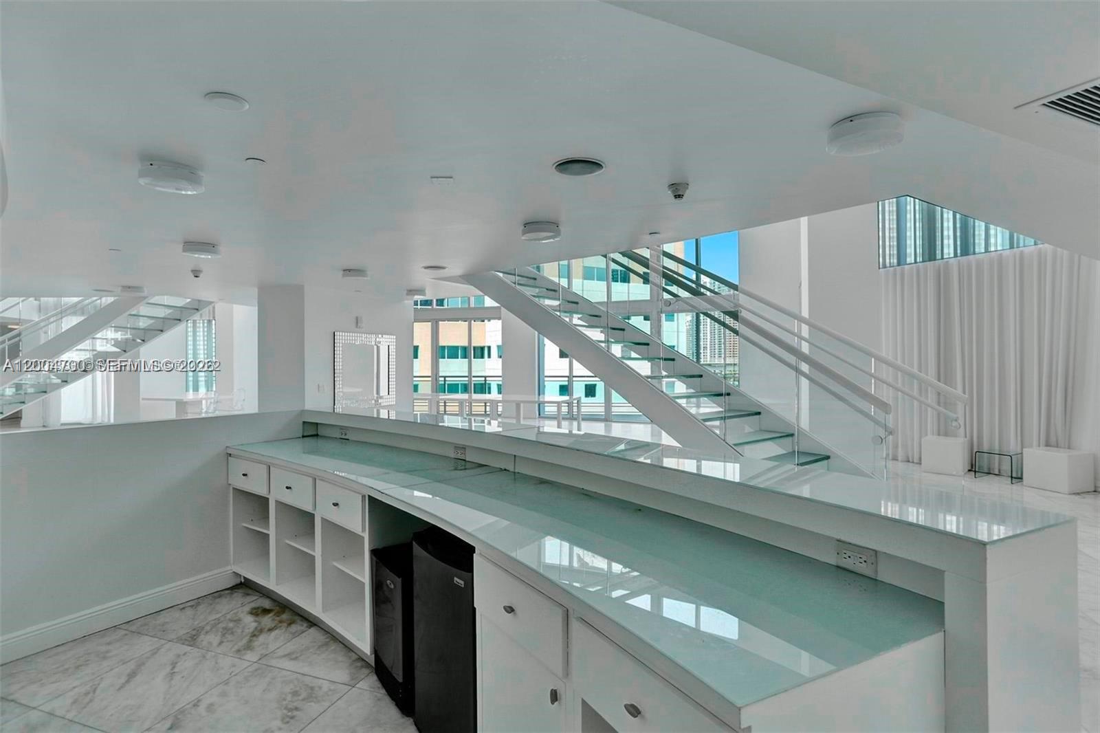 350 S Miami Ave #2702 Miami, FL 33130