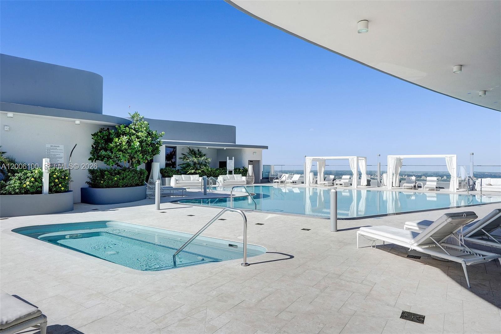 1000 Brickell Plz #PH5106 Miami, FL 33131