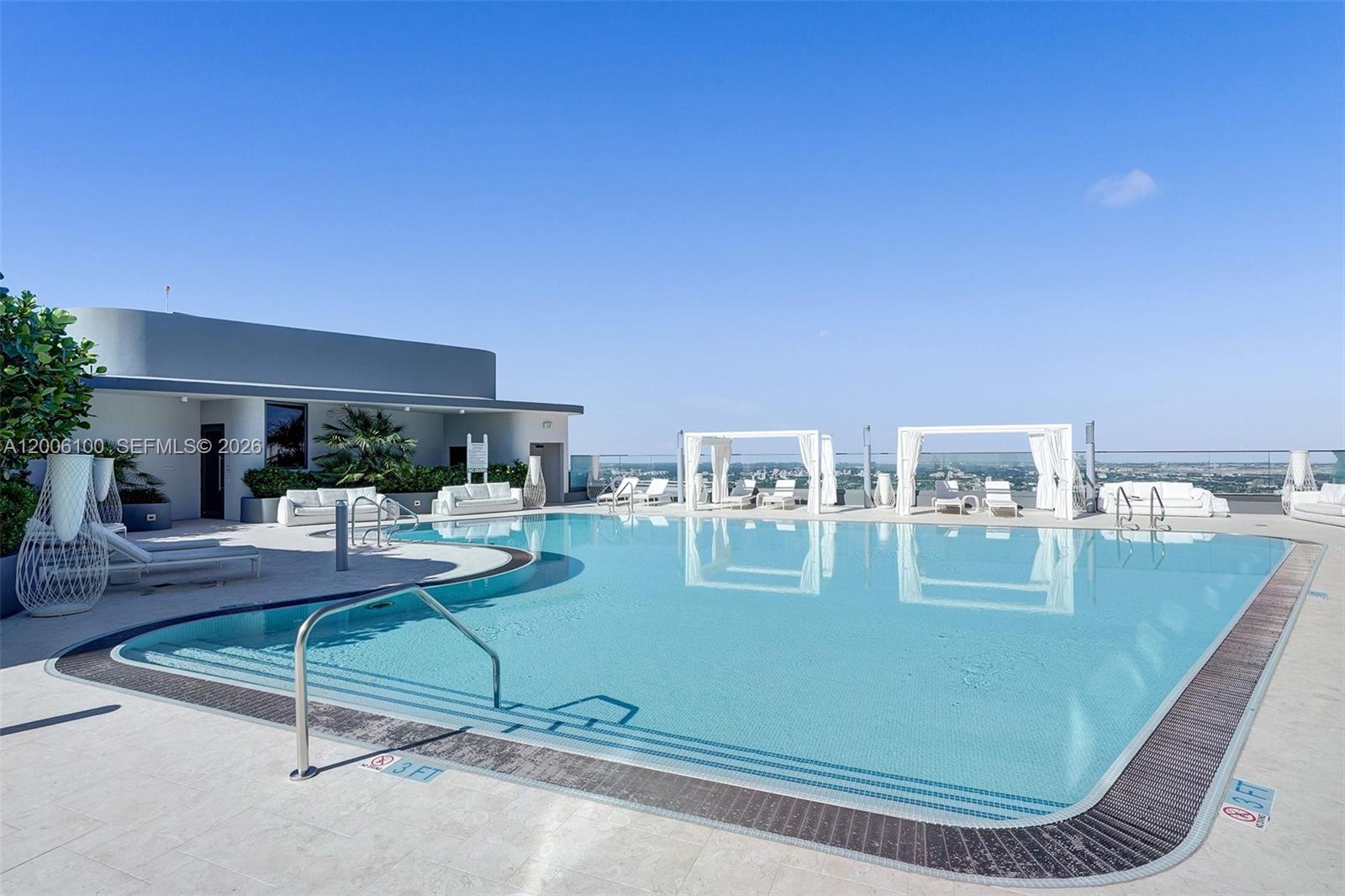 1000 Brickell Plz #PH5106 Miami, FL 33131