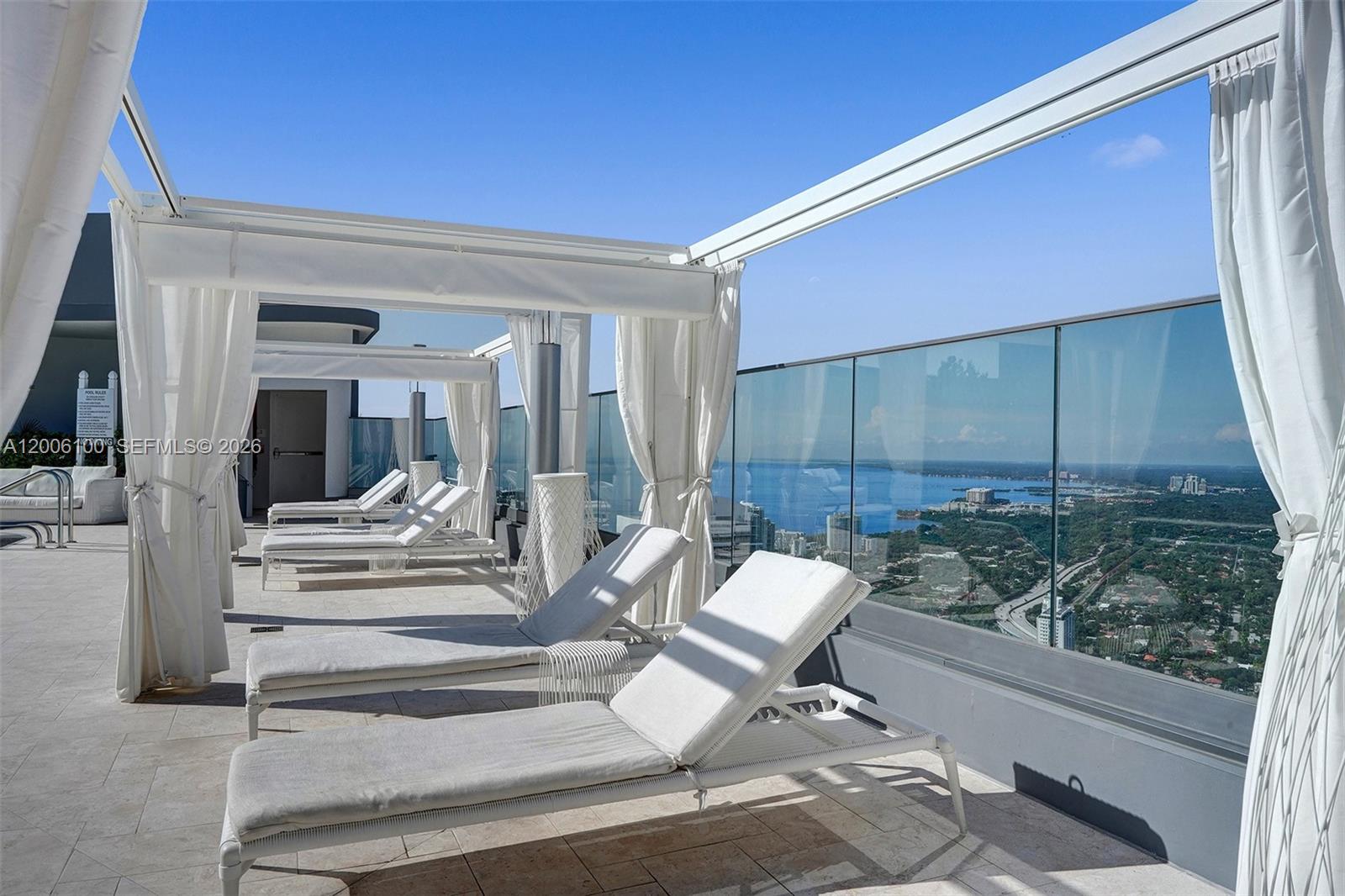 1000 Brickell Plz #PH5106 Miami, FL 33131