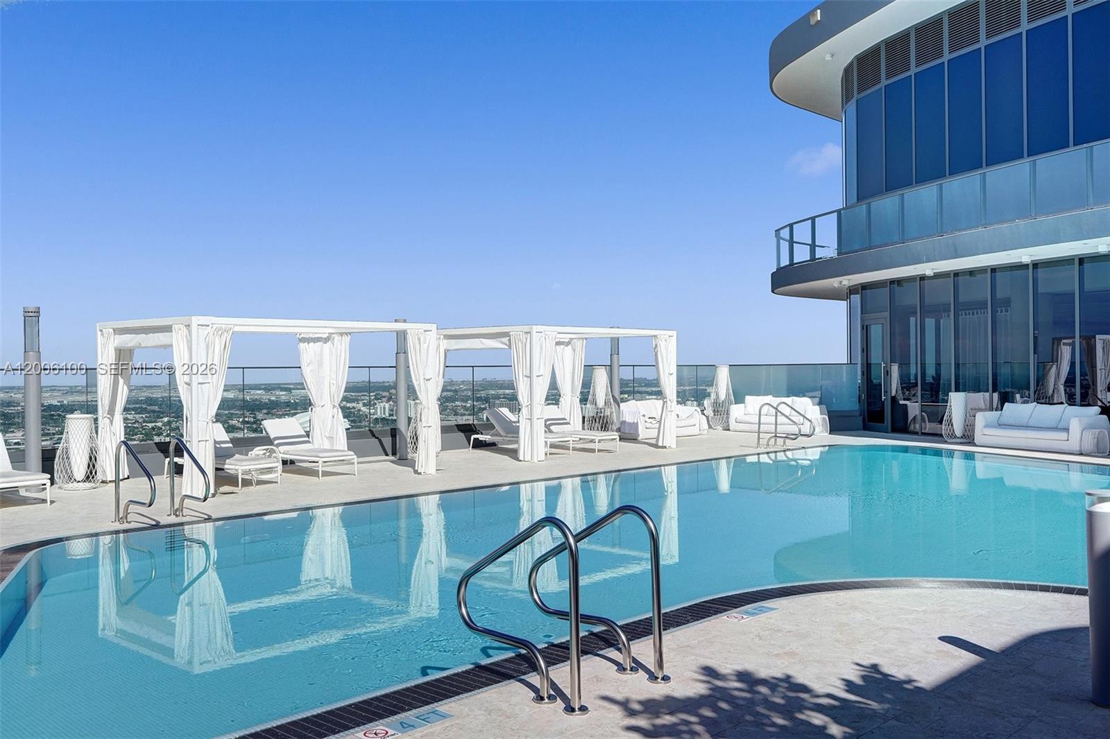 1000 Brickell Plz #PH5106 Miami, FL 33131