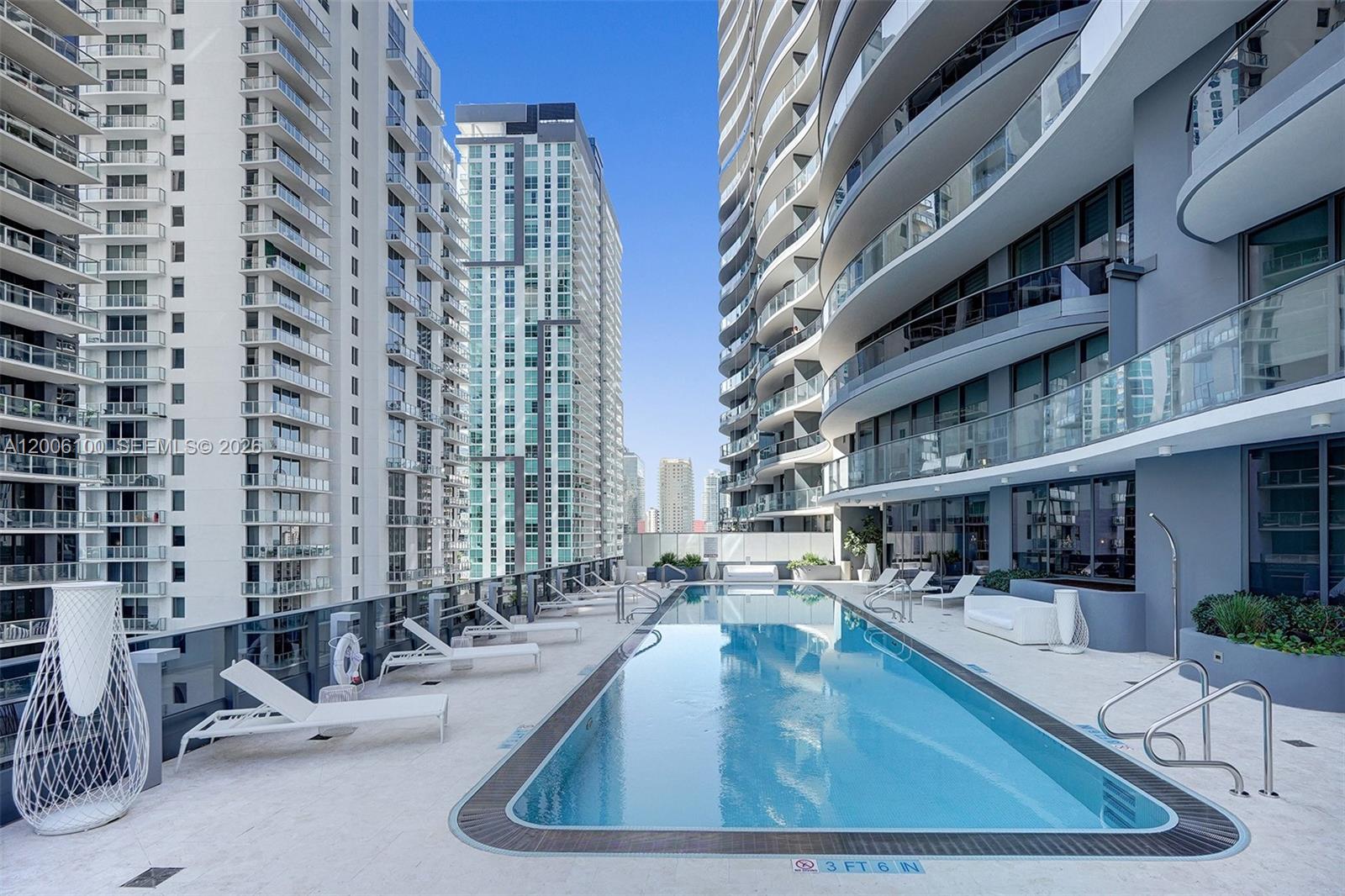 1000 Brickell Plz #PH5106 Miami, FL 33131