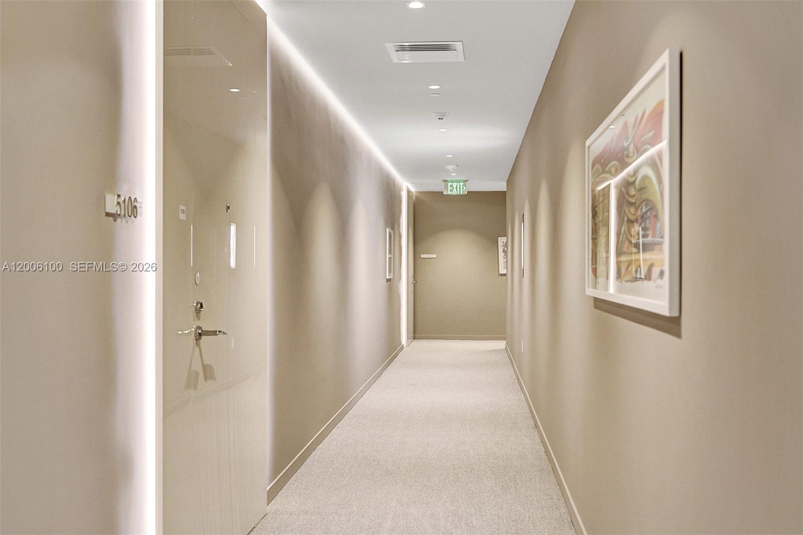 1000 Brickell Plz #PH5106 Miami, FL 33131