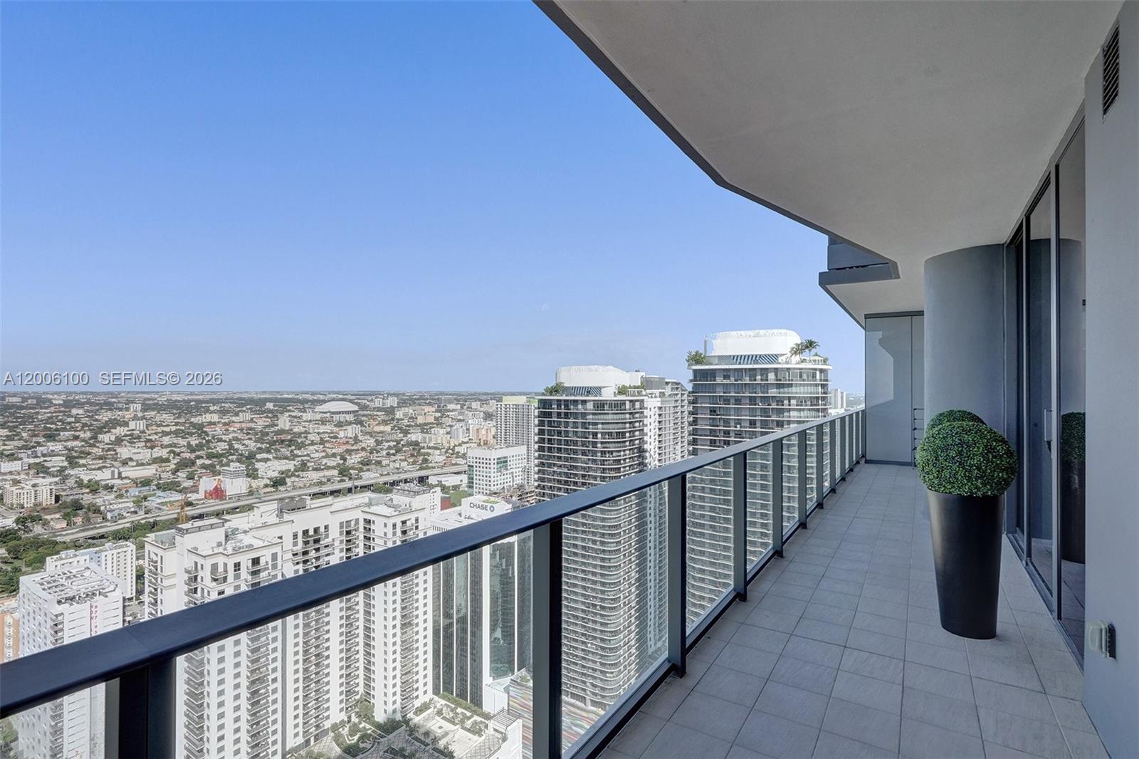 1000 Brickell Plz #PH5106 Miami, FL 33131