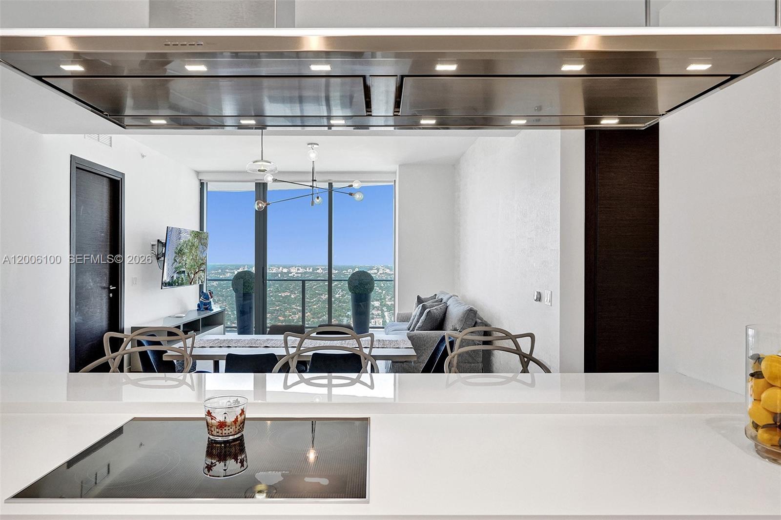 1000 Brickell Plz #PH5106 Miami, FL 33131