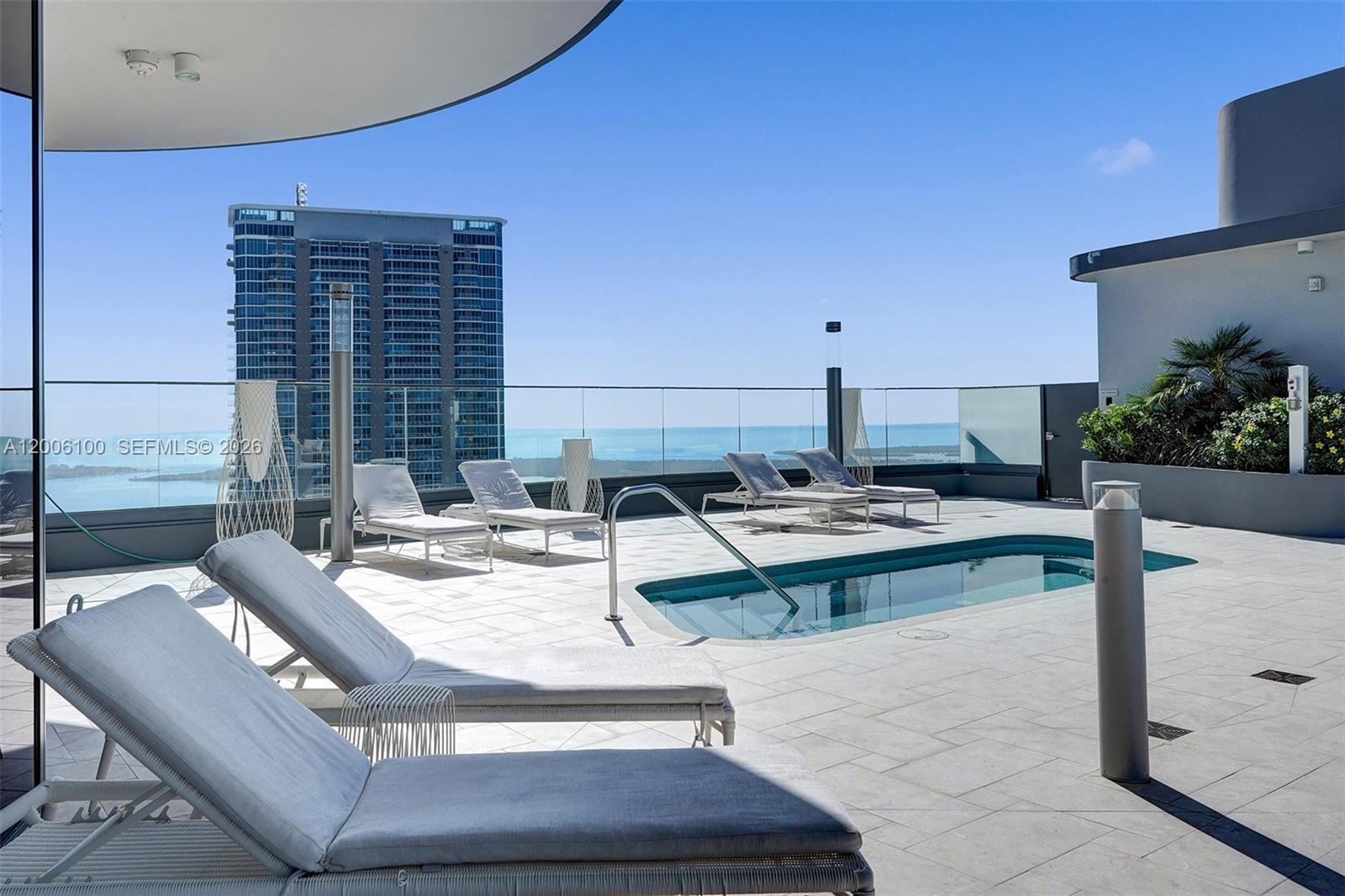 1000 Brickell Plz #PH5106 Miami, FL 33131