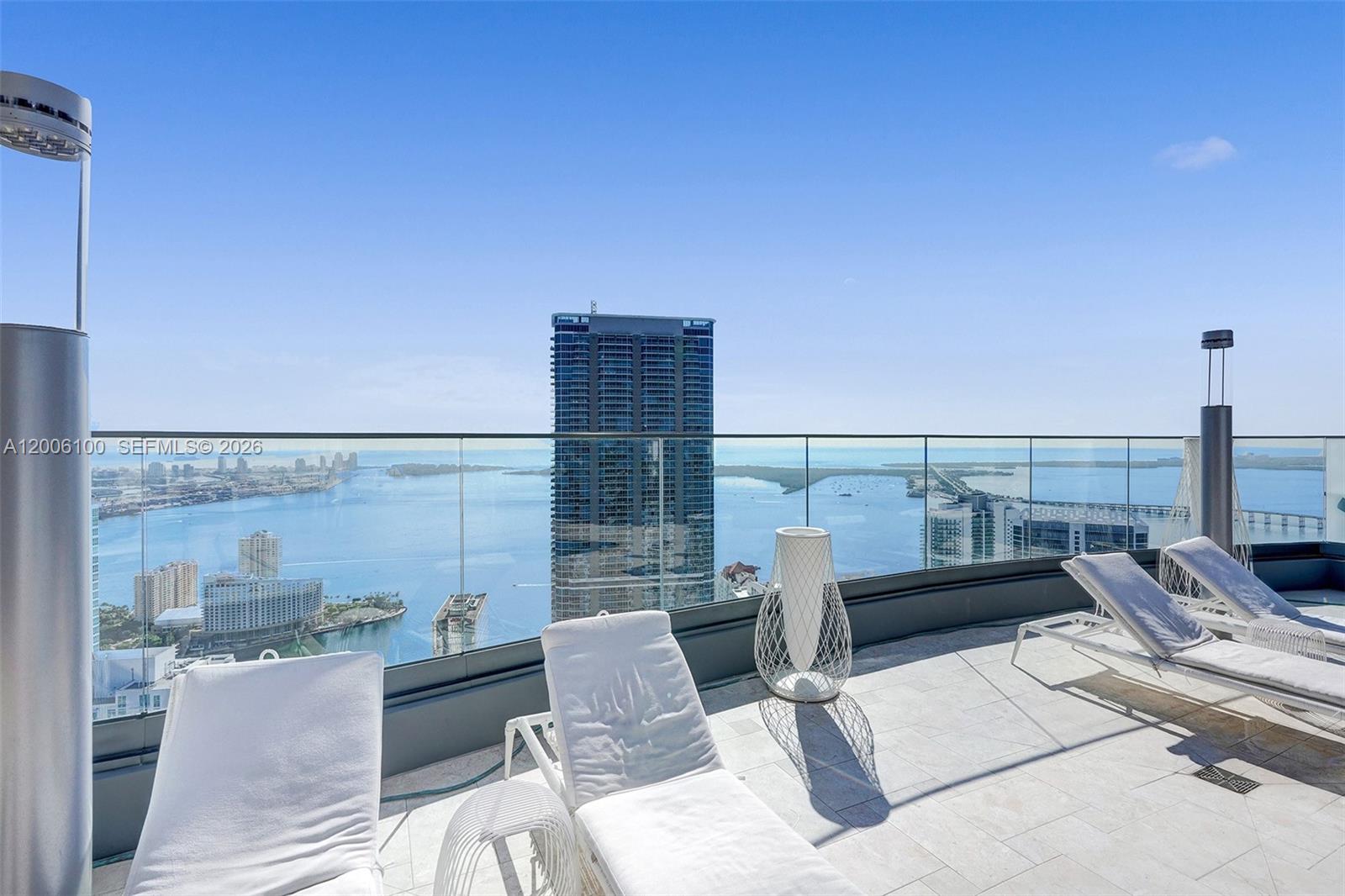 1000 Brickell Plz #PH5106 Miami, FL 33131