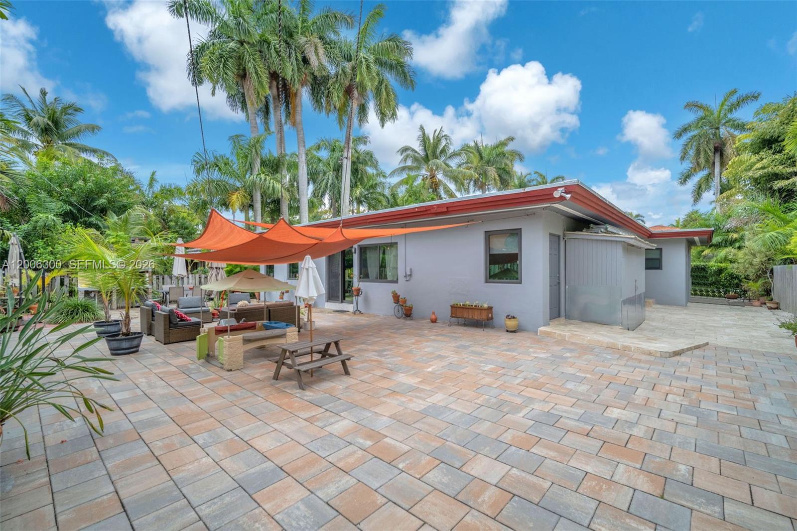 7701 Center Bay Dr North Bay Village, FL 33141