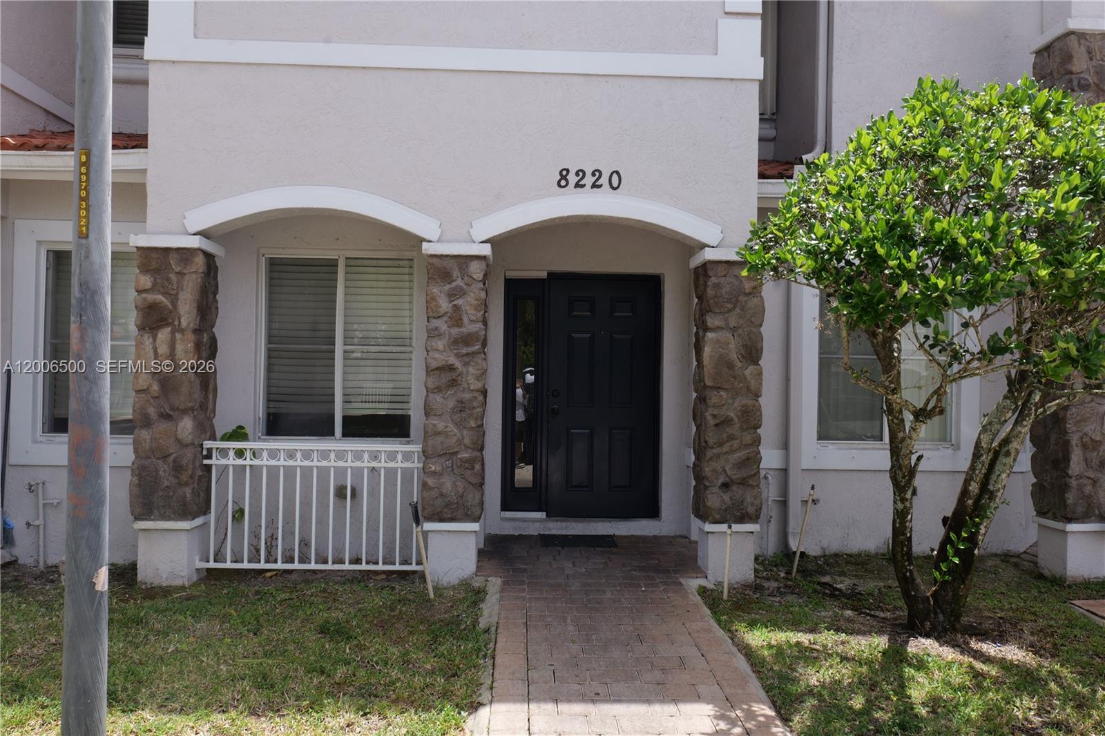 8220 SW 25th Ct #106