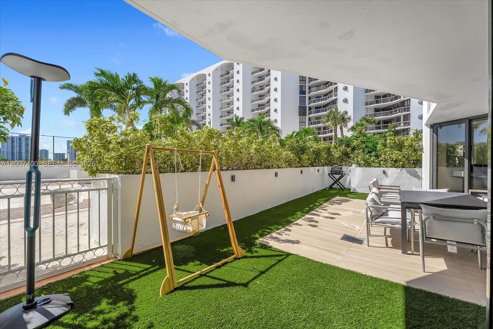 3640 Yacht Clb Dr #310 Aventura, FL 33180