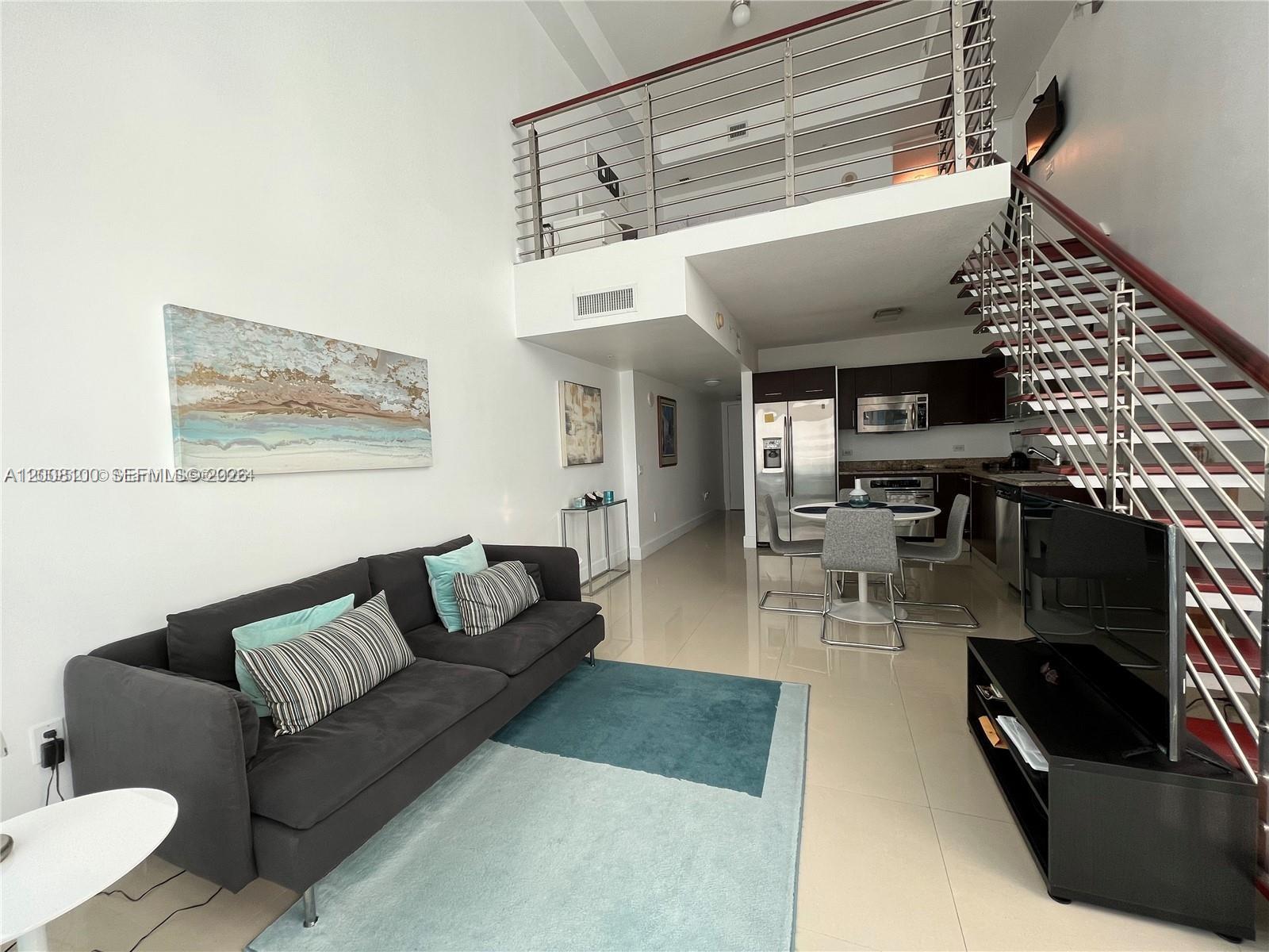 image Brickell on the River South0