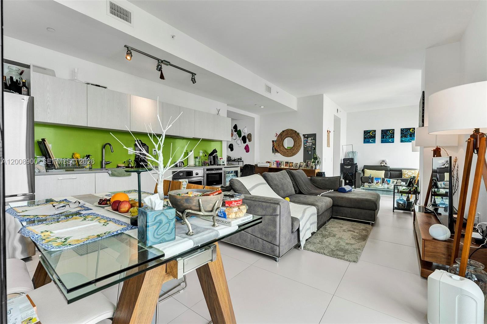 501 NE 31st #4305
