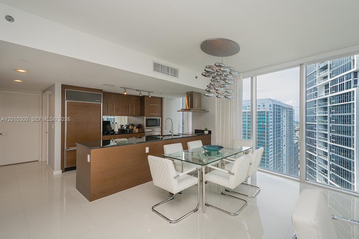 495 Brickell Ave #3710 Miami, FL 33131