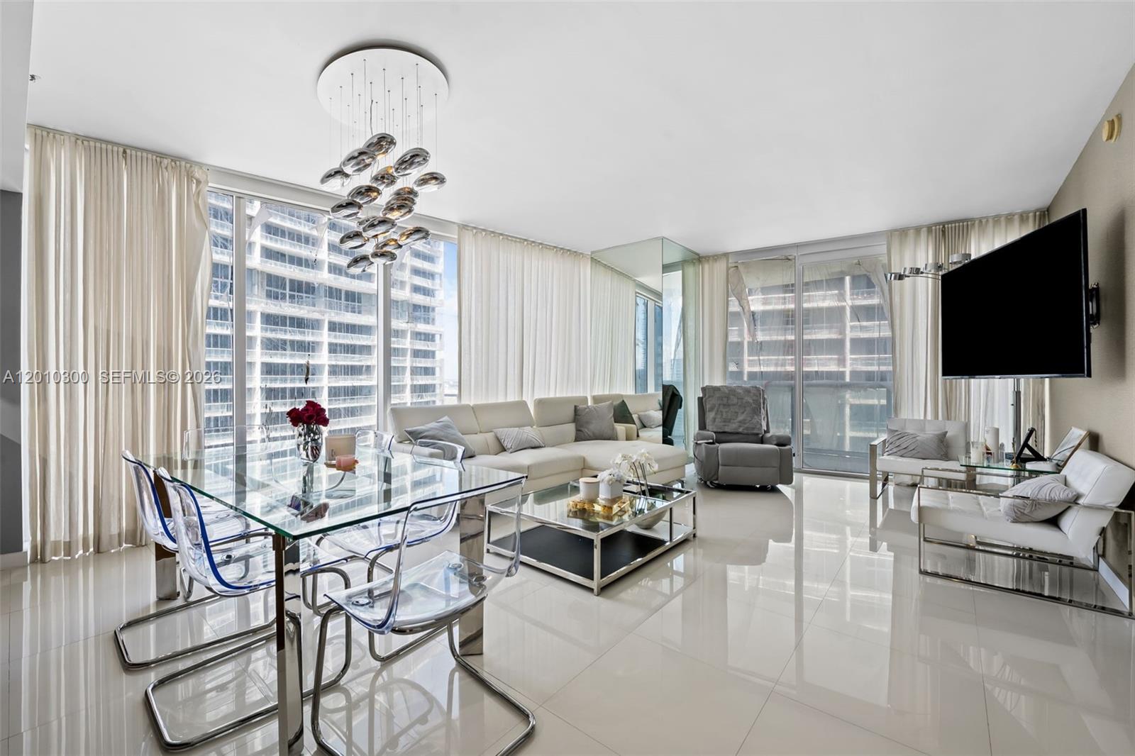 495 Brickell Ave #3710 Miami, FL 33131