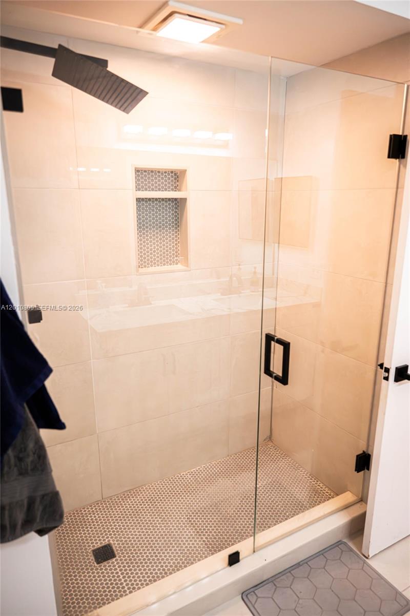 9167 Fontainebleau Blvd #6 Miami, FL 33172