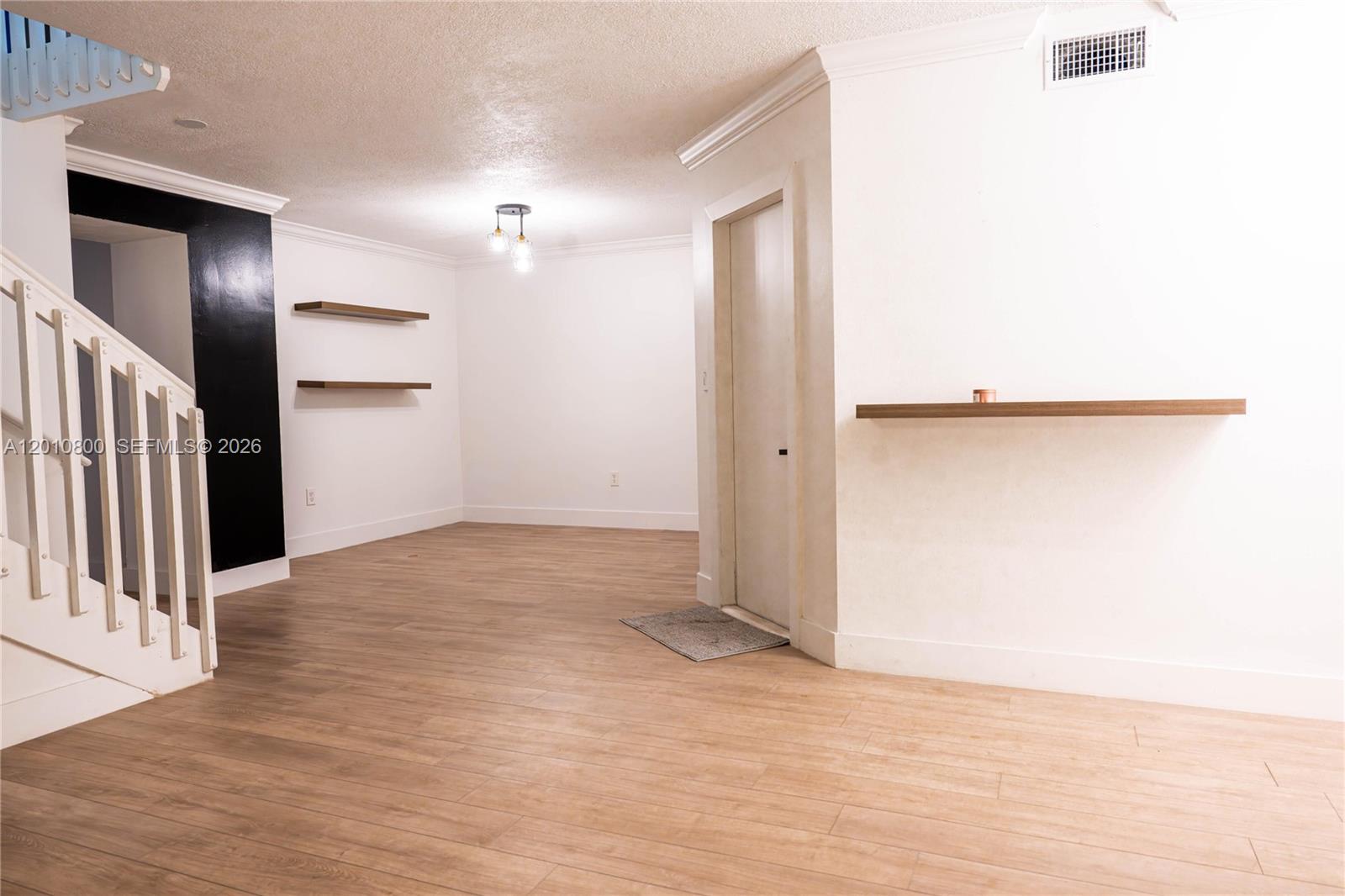 9167 Fontainebleau Blvd #6 Miami, FL 33172