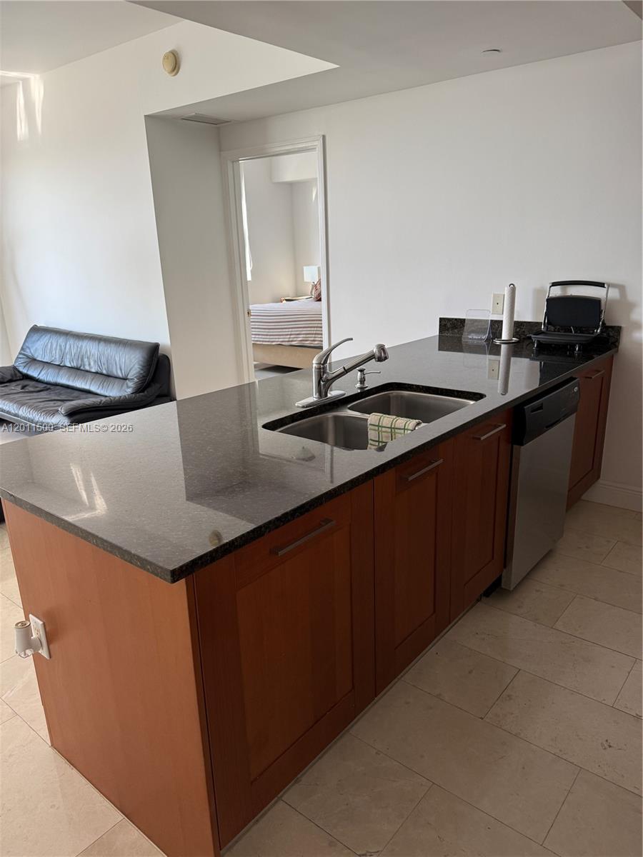 4100 Salzedo St #811 Coral Gables, FL 33146