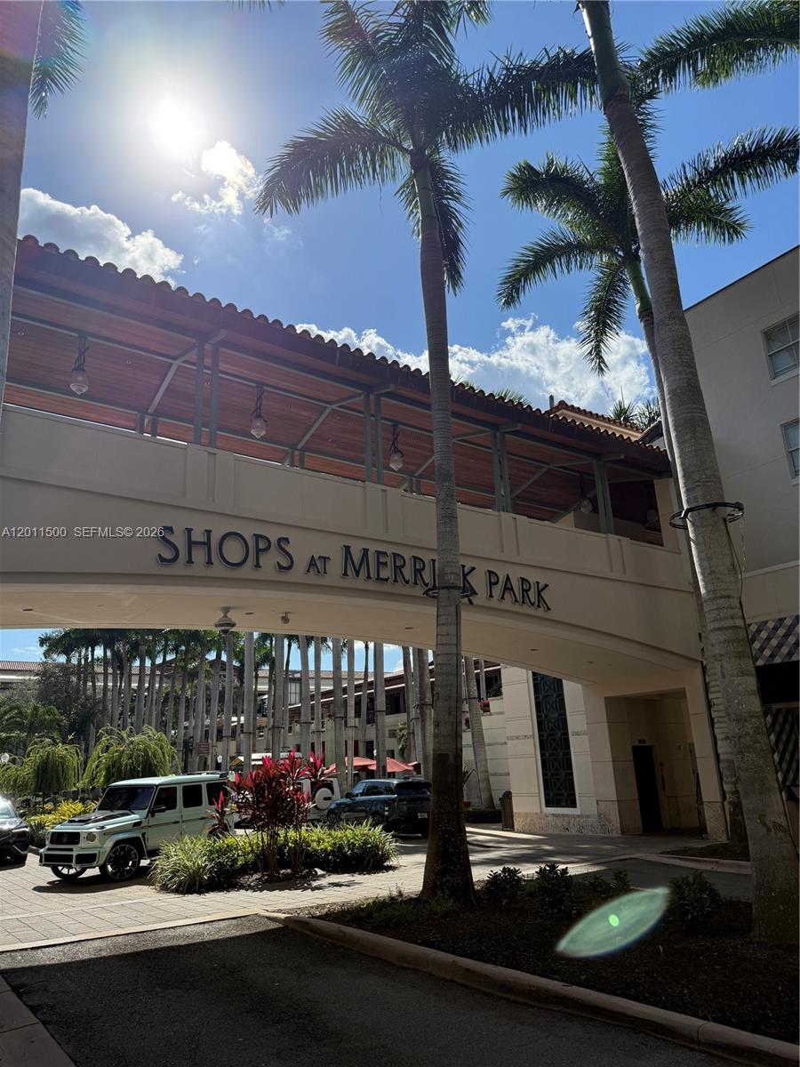 4100 Salzedo St #811 Coral Gables, FL 33146