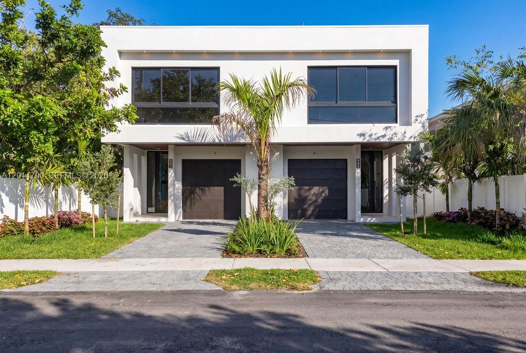 904 NE 17th Ter Fort Lauderdale, FL 33304