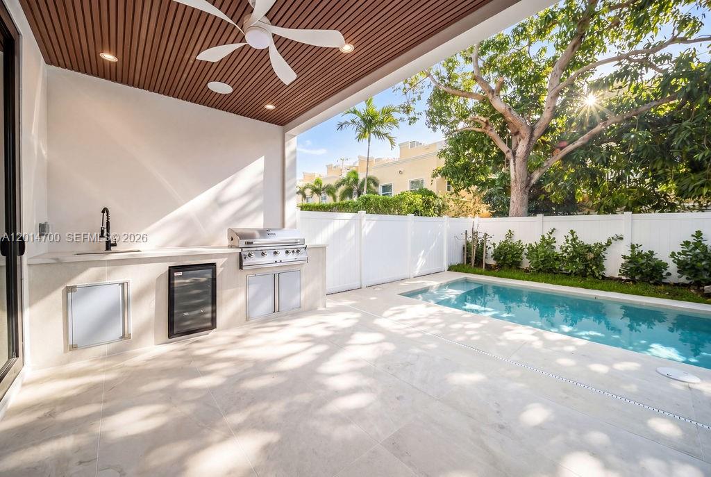 904 NE 17th Ter Fort Lauderdale, FL 33304