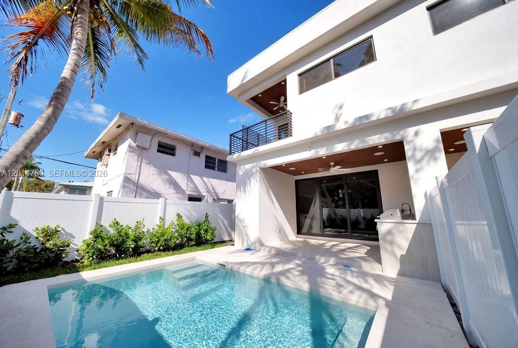 904 NE 17th Ter Fort Lauderdale, FL 33304