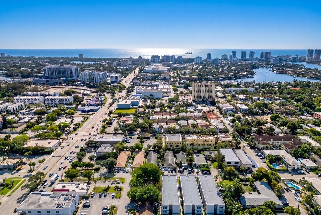 904 NE 17th Ter Fort Lauderdale, FL 33304