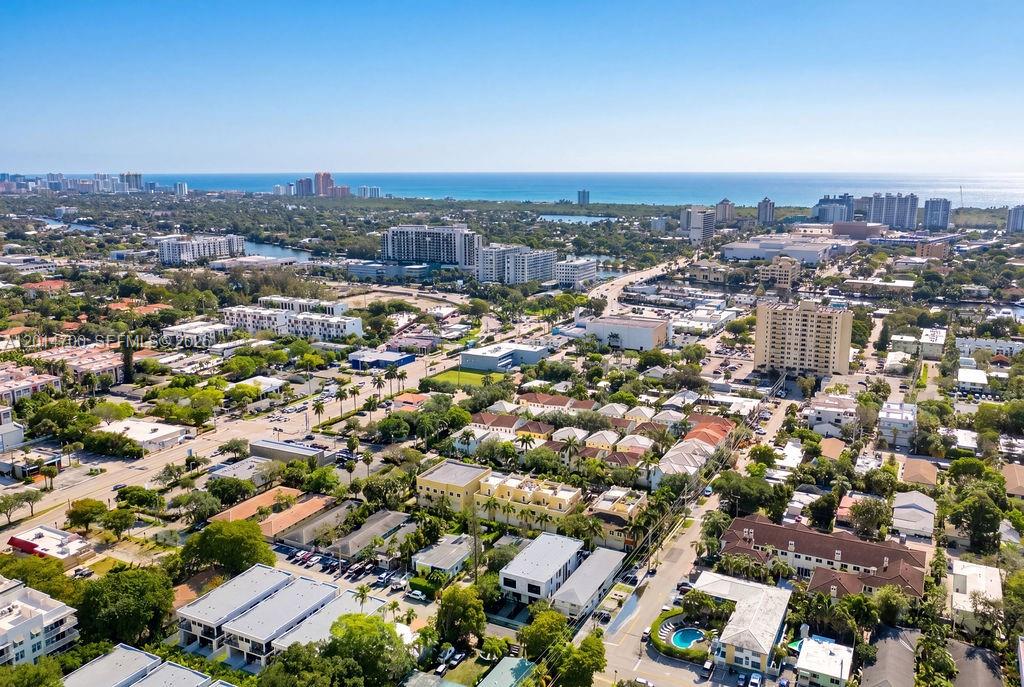 904 NE 17th Ter Fort Lauderdale, FL 33304