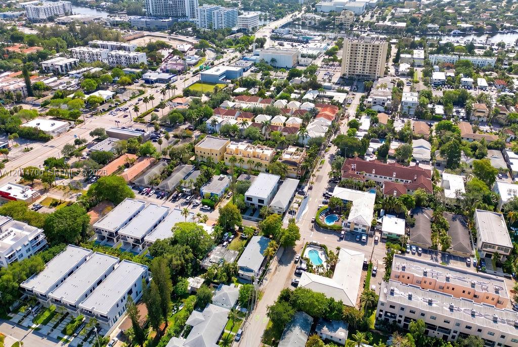 904 NE 17th Ter Fort Lauderdale, FL 33304