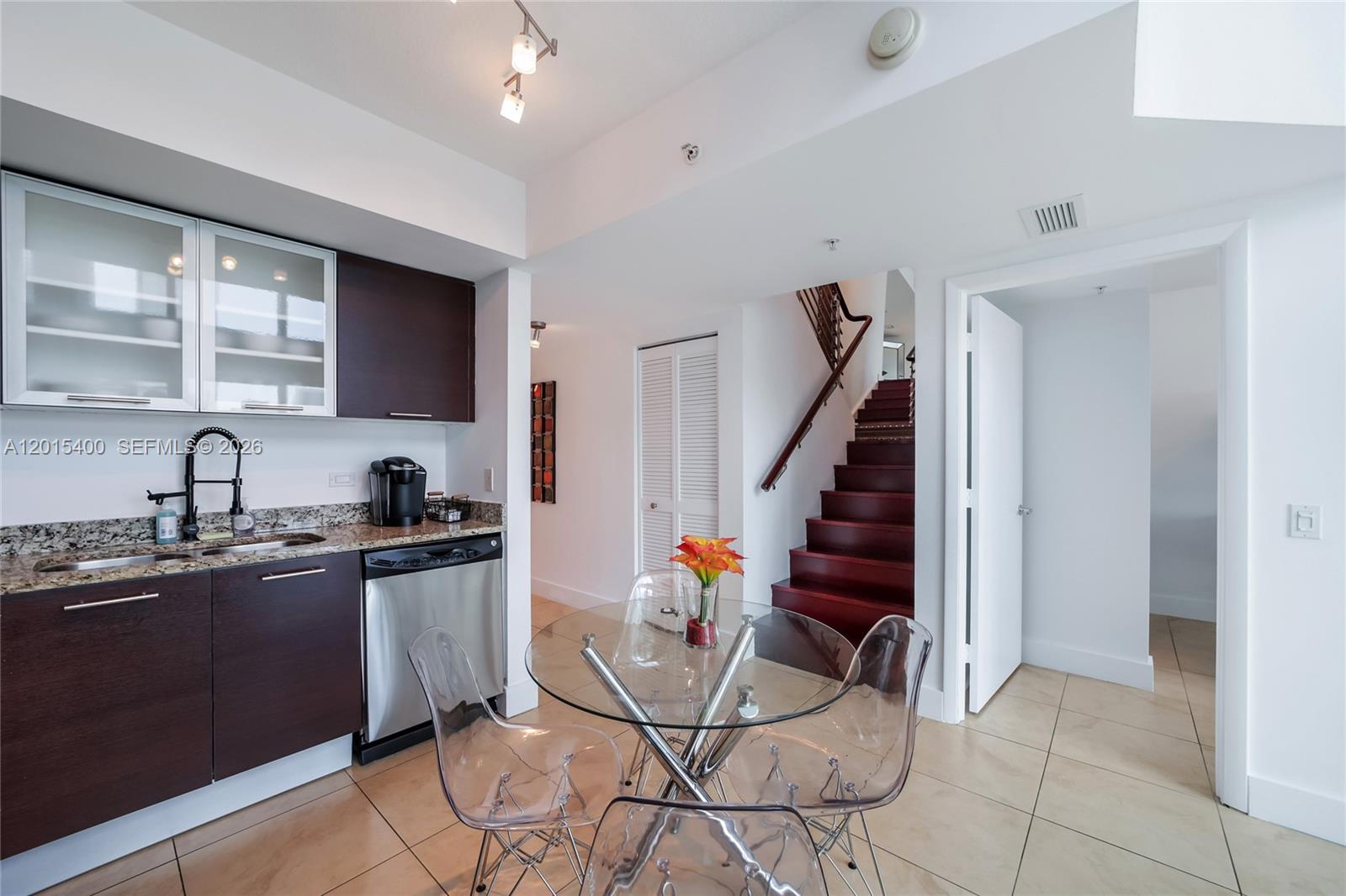 41 SE 5th St #2410 Miami, FL 33131