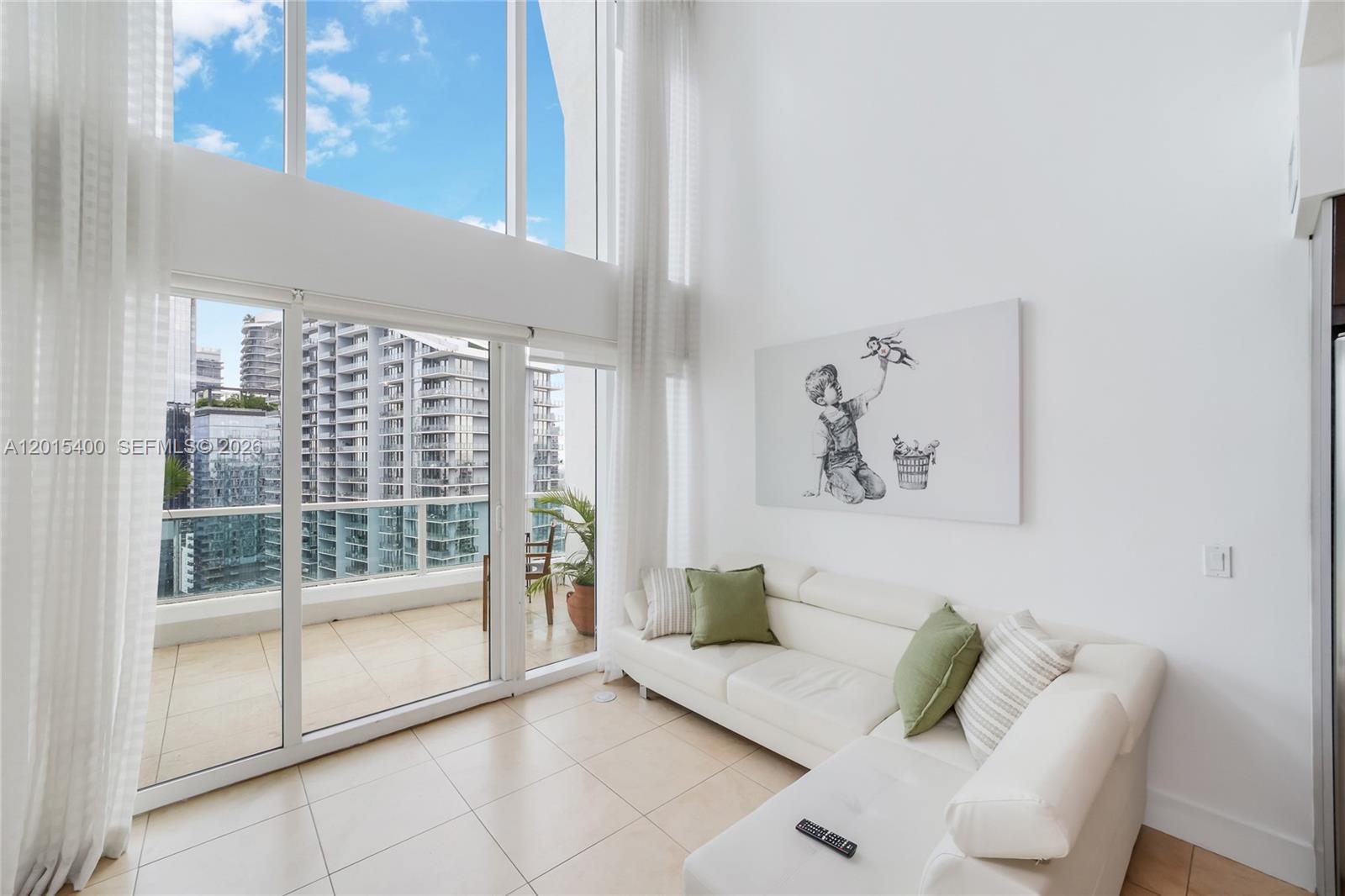 41 SE 5th St #2410 Miami, FL 33131