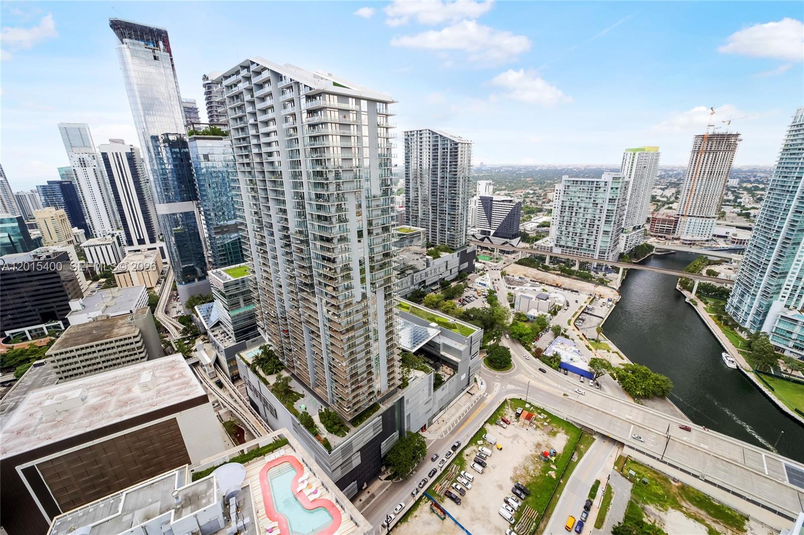 41 SE 5th St #2410 Miami, FL 33131