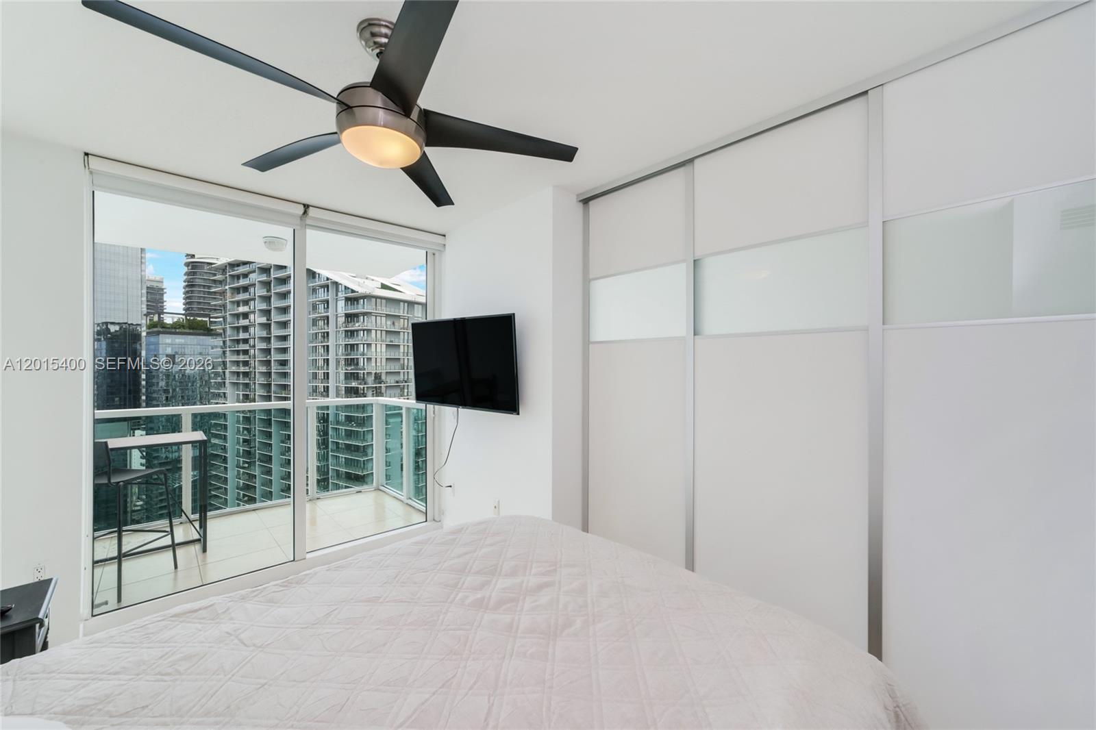 41 SE 5th St #2410 Miami, FL 33131
