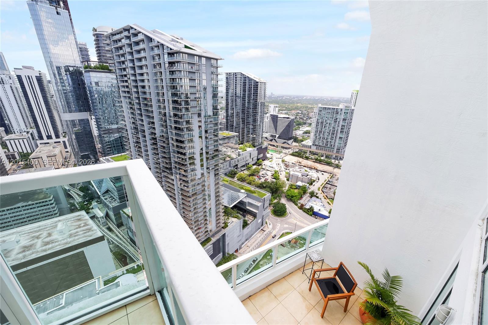 41 SE 5th St #2410 Miami, FL 33131